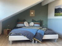 4. Schlafzimmer