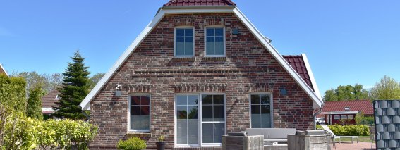 Haus Front  01