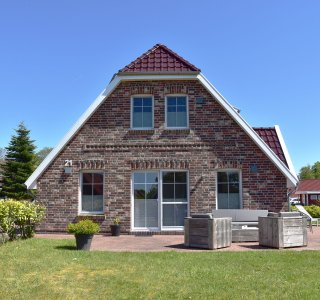 Haus Front  01