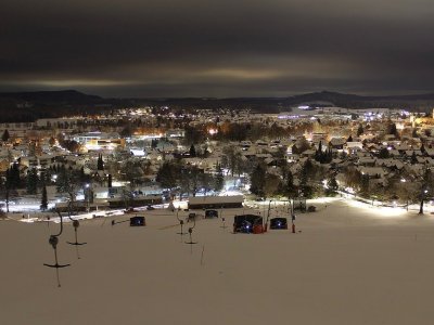 An der Felderhalde kann man auch abends rodeln und Skifahren.