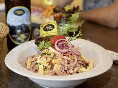 Wurstsalat in der Schönegger Käse ALM
