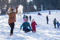 Der Winter im Allgäu ist für viele die schönste Jahreszeit. Schneespaß für die Familie