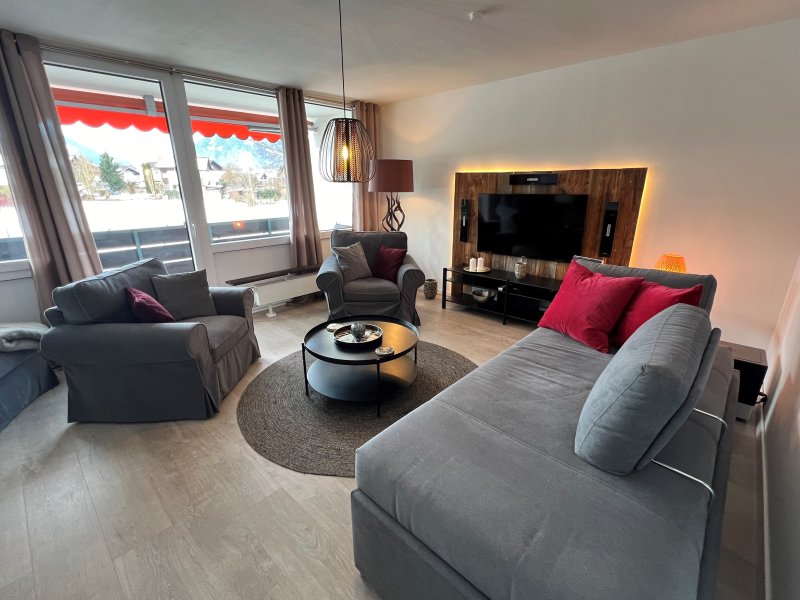 T Wohnzimmer 1