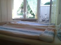 Schlafzimmer mit Doppelbett