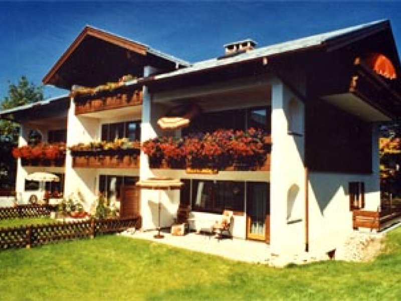 Hausansicht vom Garten