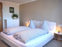 Ferienwohnung-Scheidegg-Schlafzimmer 9 klein