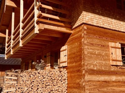 Herbst Ansicht Holz und Stein