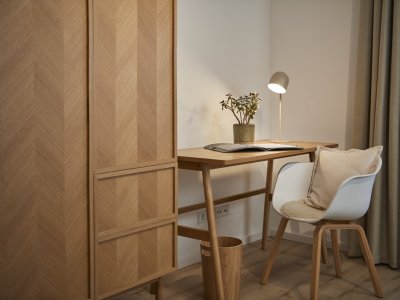 Schlafzimmer 1