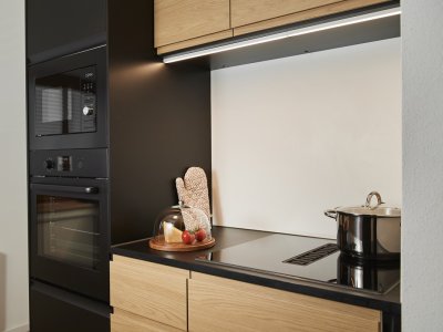 Küche mit Backofen