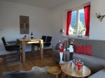 Wohnzimmer mit Südbalkon