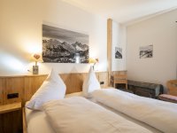 13Ferienwohnung21 Oberstdorf Schlafzimmer
