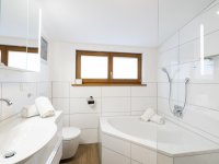 27Ferienwohnung81 Bad