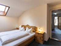 09 Ferienwohnung 702 Oberstdorf Schlafzimmer