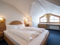 7 Ferienwohnung 805 Oberstdorf Schlafzimmer