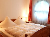 6 Ferienwohnung99 Oberstdorf Schlafzimmer