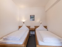 7 Ferienwohnung 42 Oberstdorf Schlafzimmer