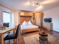 251202 Blattner 186-0784-websize