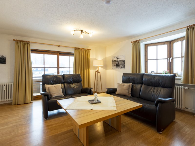 01Ferienwohnung87 Oberstdorf Wohnzimmer