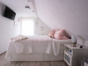 Schlafzimmer1