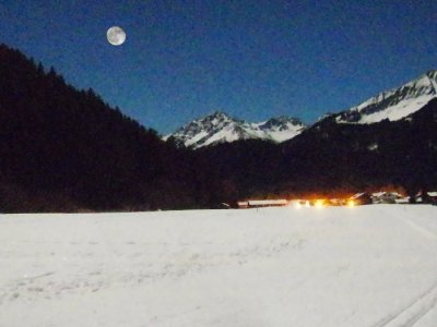 Nachtwandern macht beim Vollmond auch ohne Fackeln Spaß