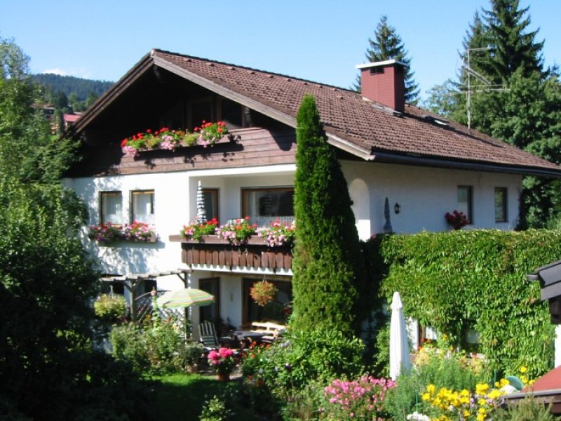 Haus von SO, Sommer