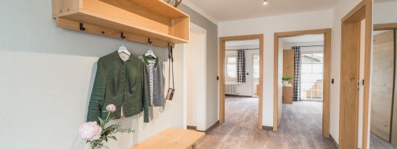 Großzügiger Flur in der Wohnung Silberdistel | Ferienwohnung Lingg Oberstdorf