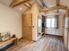 Flur mit Garderobe, Spiegel und direktem Zugang zu allen Räumen der Wohnung | Ferienwohnung Lingg Oberstdorf