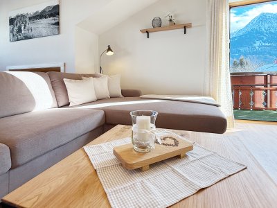 Wohnbereich mit Bergblick