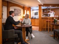 Tages-Bar 1