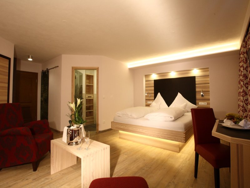 Doppelzimmer Komfort Plus -Wohnbeispiel-