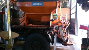 Aufbaustreuer Schmidt für UNIMOG