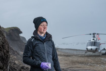 Auftauende Permafrostklippe an der Yukon-Küste