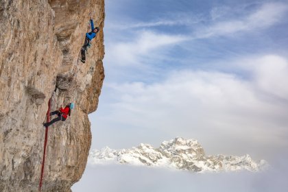 Hunderte von Metern in der Vertikalen