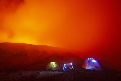 Mehrtägiges Zelten im Inneres des Benbow Vulkans in Vanuatu