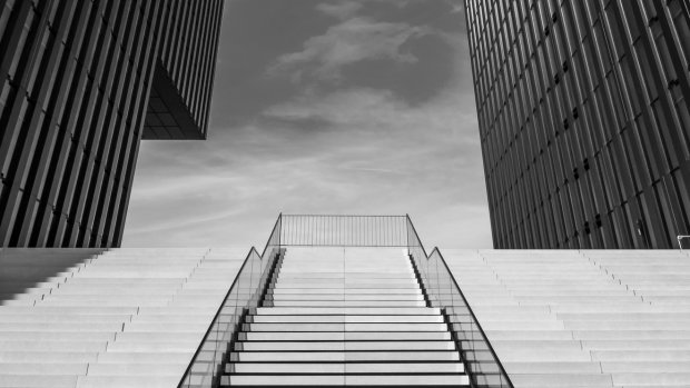 Dusseldorf-2677530 1920-sw