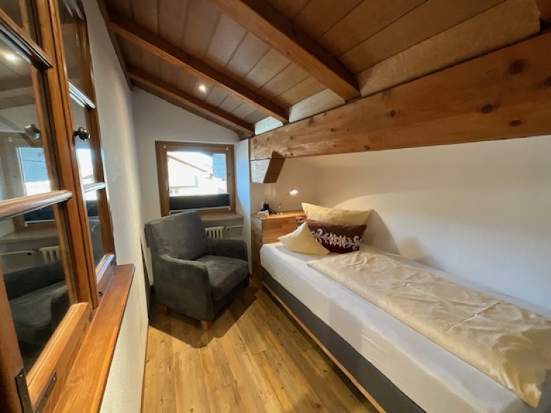 Schlafzimmer mit Boxspringbett 1x2 Meter