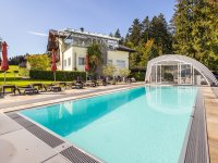 Pool – beheizt und bei schlechtem Wetter überdacht