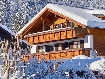 Haus im Winter