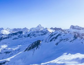 Gipfelpanorama-mit-Hochvogel