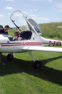 2018-05-05 23 03 17-ACRN - Flugzeugpark - Quelle - Aeroclub Rhein Nage