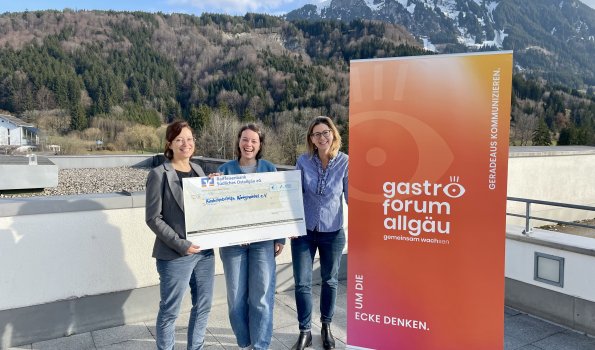 Spendenübergabe GFA an Kinderkrebshilfe Königswinkel