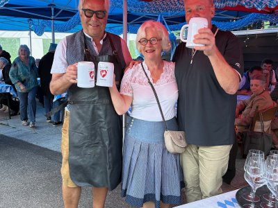 Poldi und Brita Hilbrand mit Rolf Zens