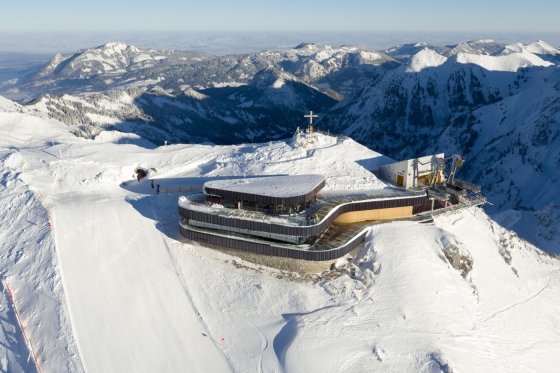 Blick auf die neue Gipfelstation
