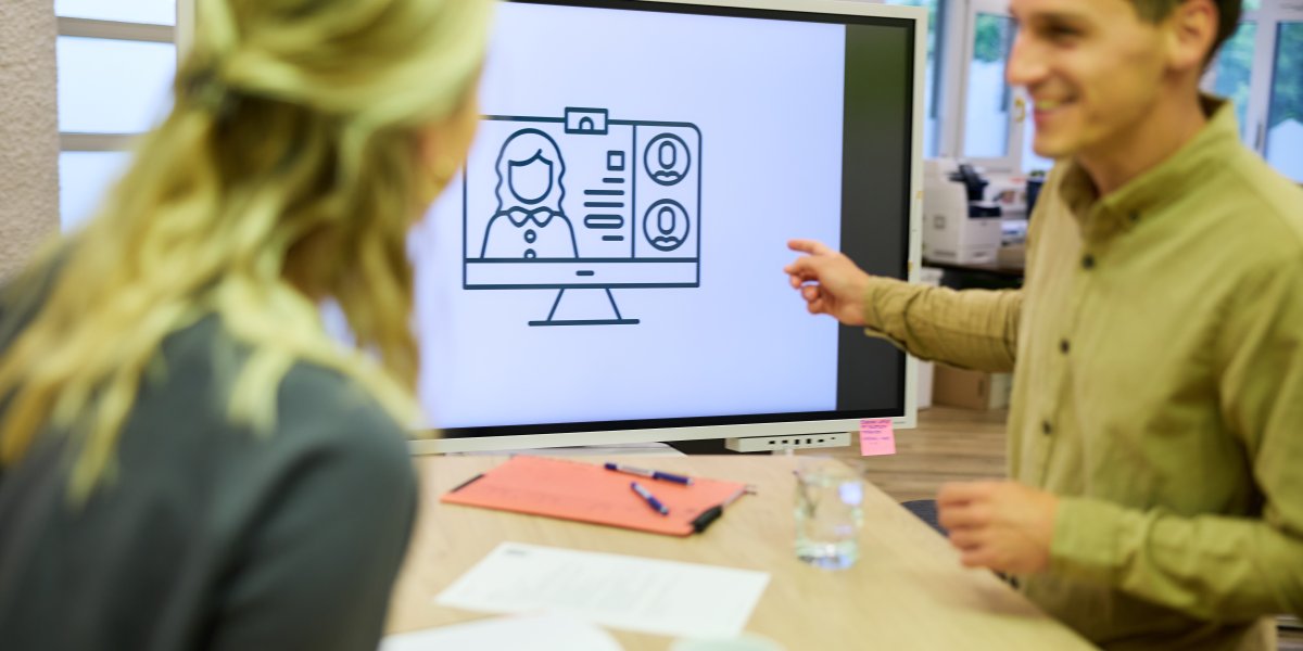 Büro intern @Kleinwalsertal Tourismus Oliver Farys (20)