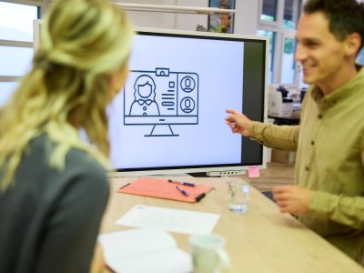 Büro intern @Kleinwalsertal Tourismus Oliver Farys (20)