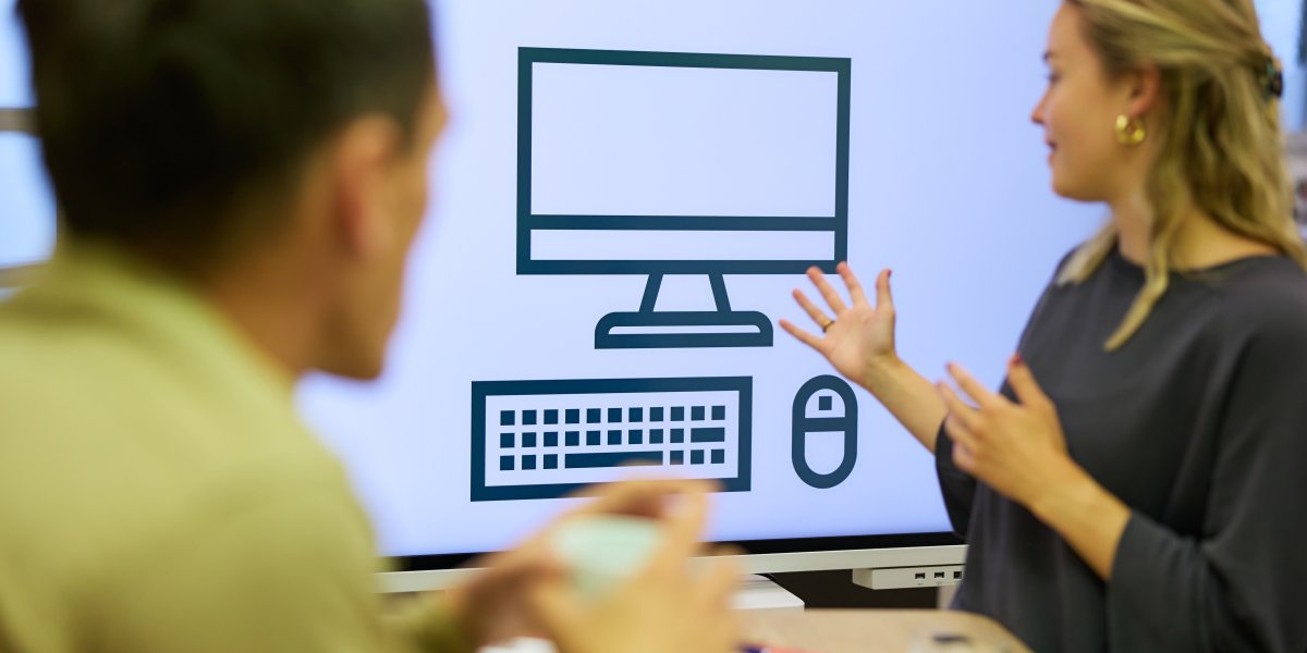 Büro intern @Kleinwalsertal Tourismus Oliver Farys (12)