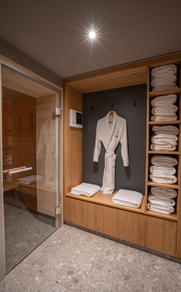Goldbrunn Wellnessbereich-014-3000