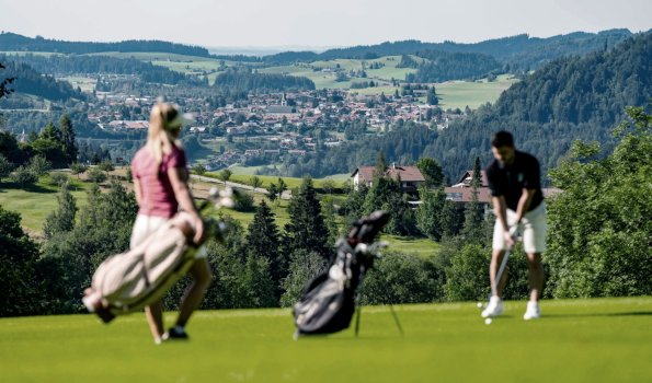 Golf Staufenblick C Oberstaufen Tourismusmarketing GmbH Moritz Sonntag bearb