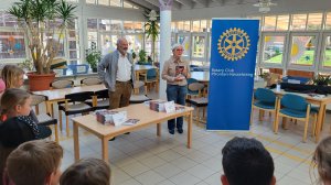 Bücherübergabe - 2