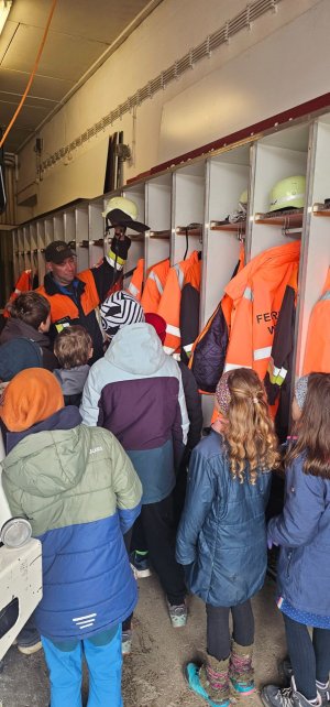 Feuerwehr - Uniform bei Einsatz